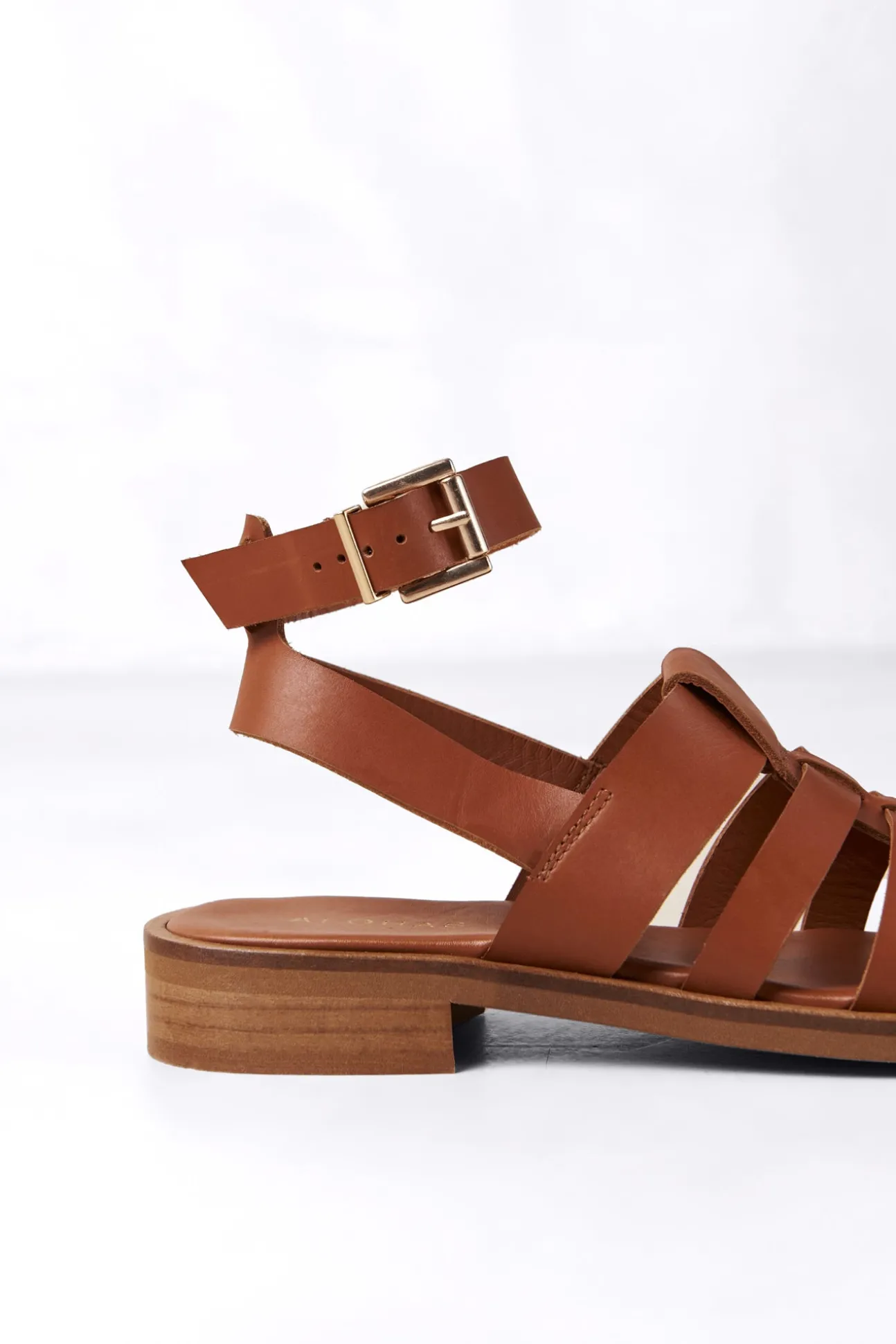 Alohas Perry Fisherman Sandal