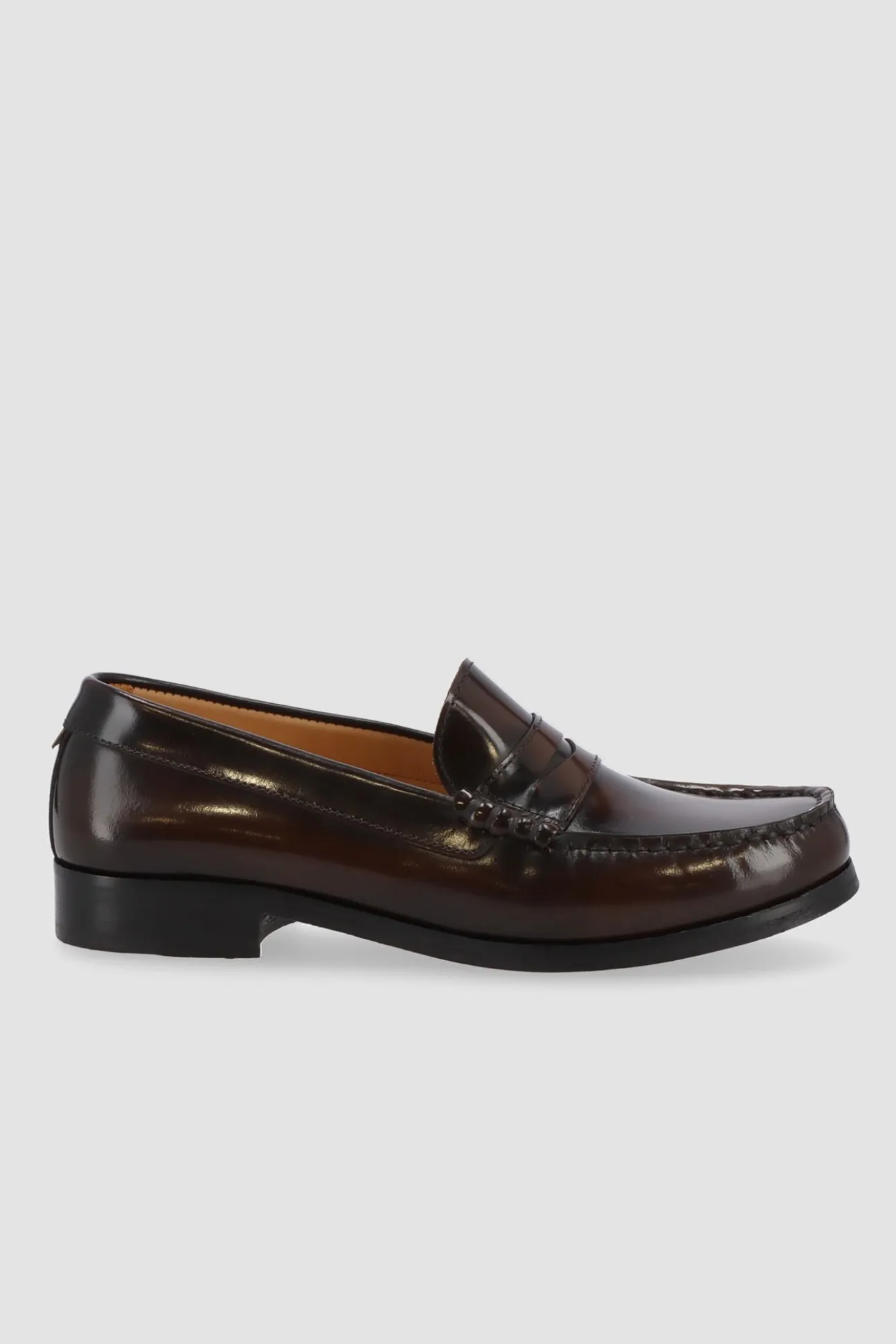 Alohas Rivet Leather Loafers