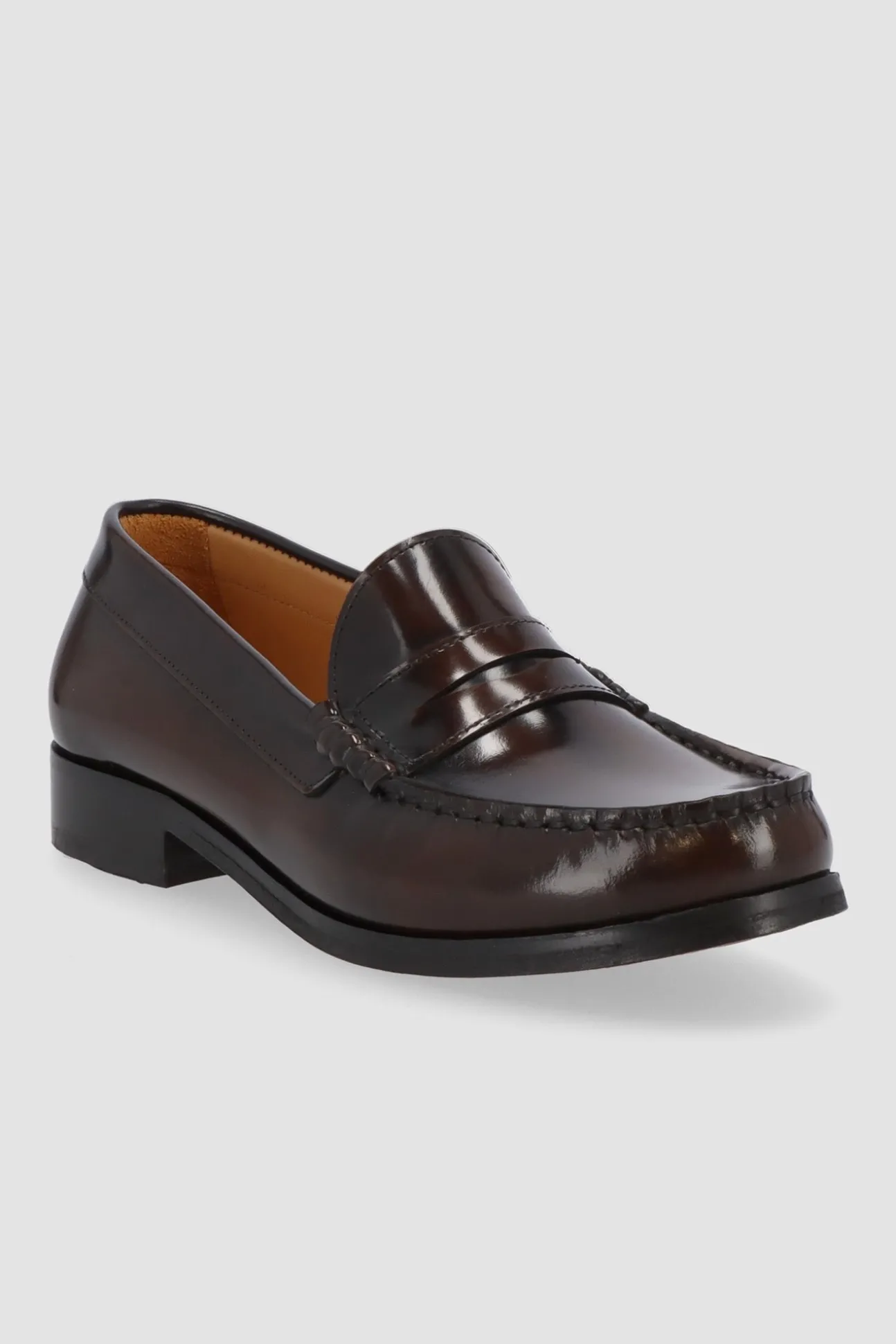 Alohas Rivet Leather Loafers