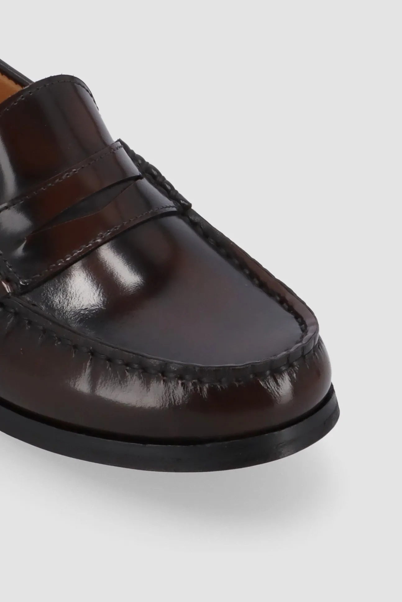 Alohas Rivet Leather Loafers
