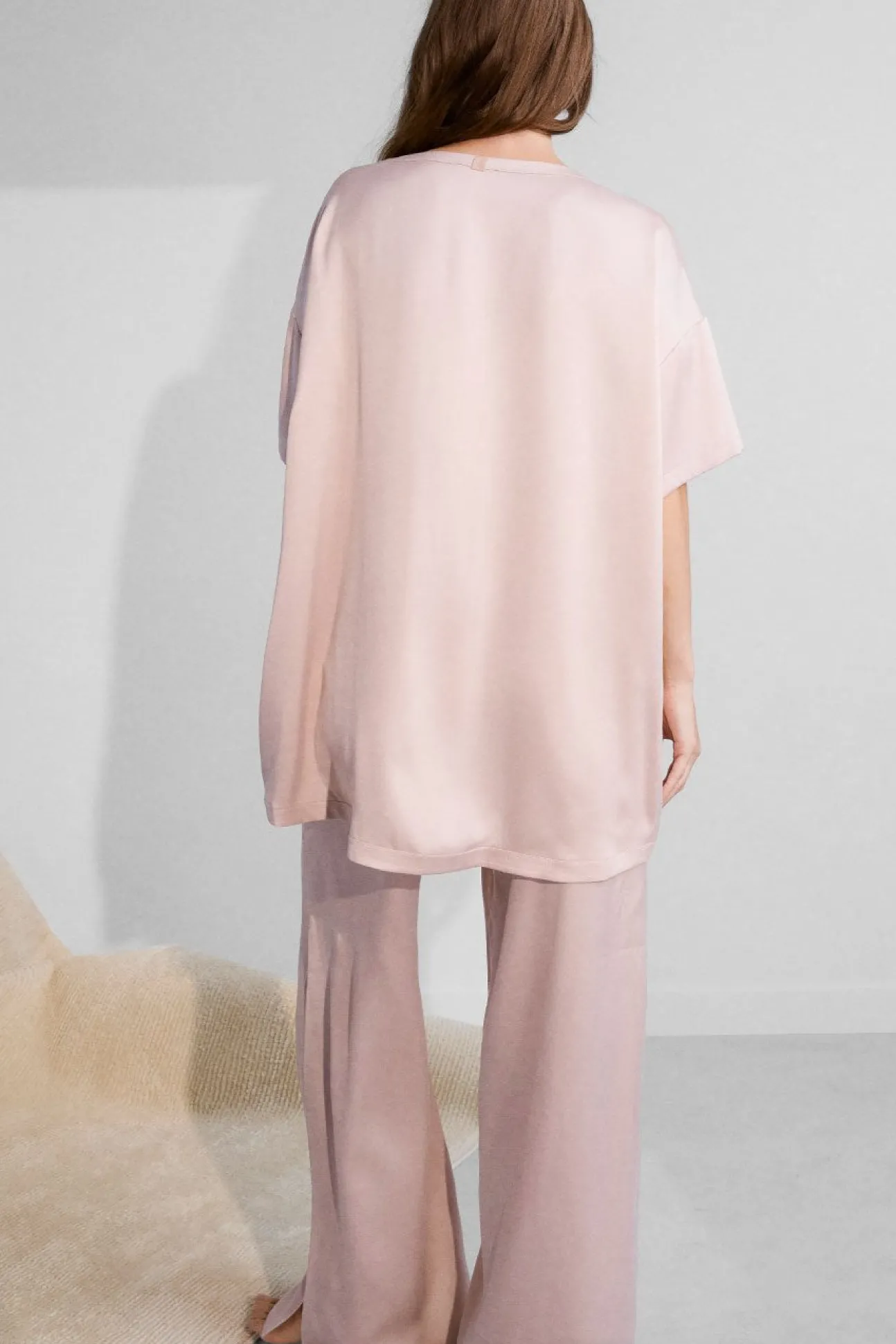 Lunya Washable Silk Tee Pant Set