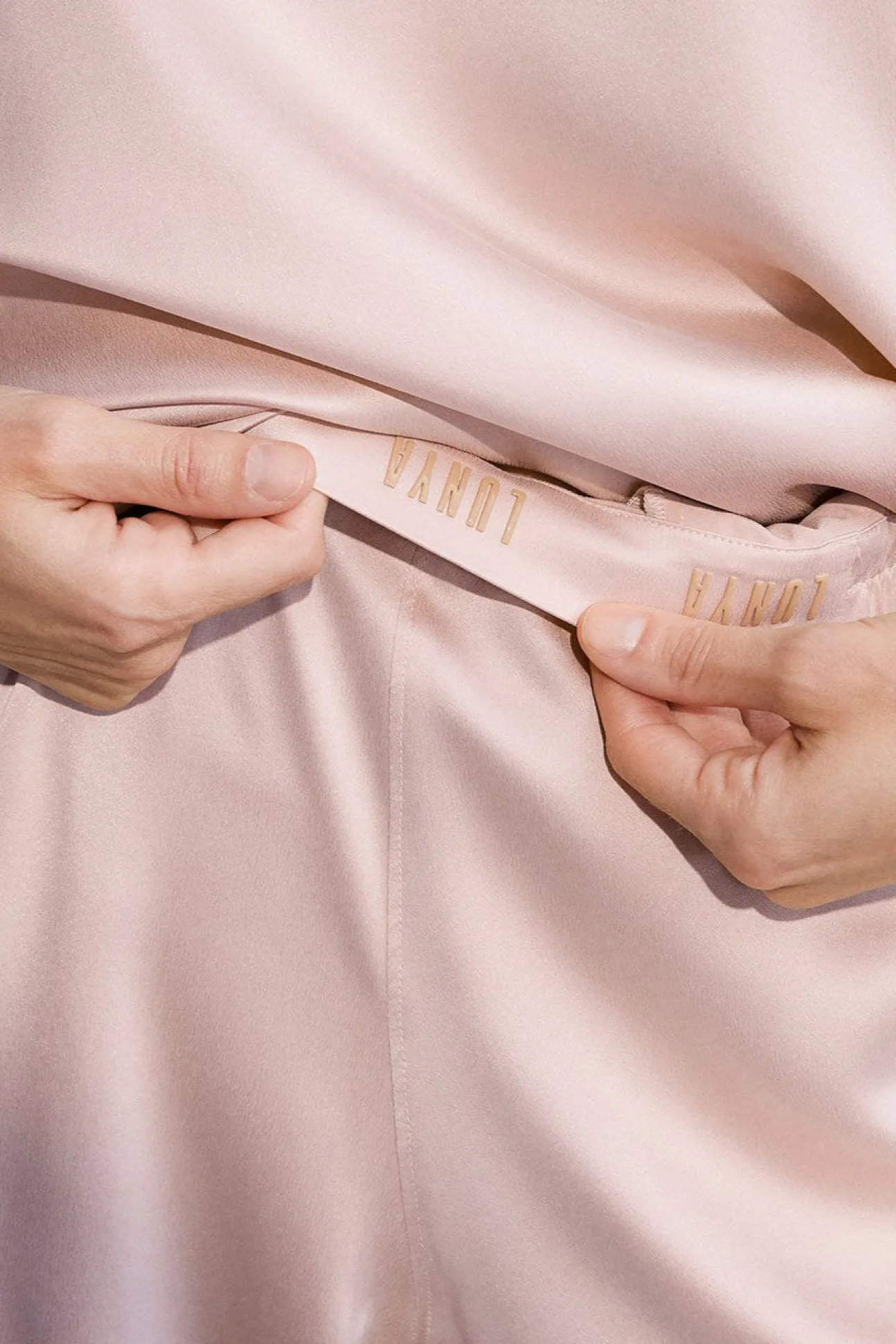 Lunya Washable Silk Tee Pant Set