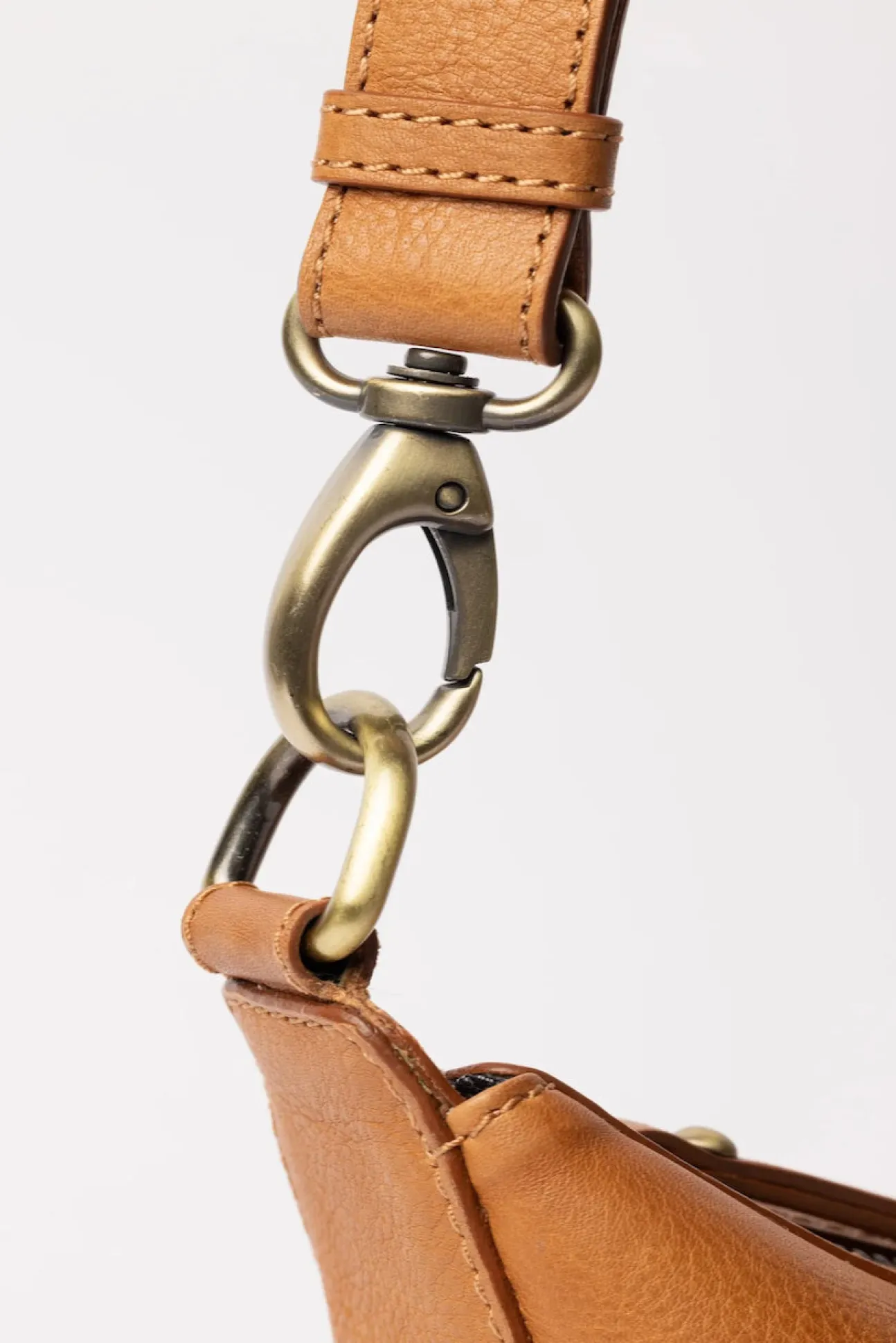 O My Bag Leo Crossbody Bag