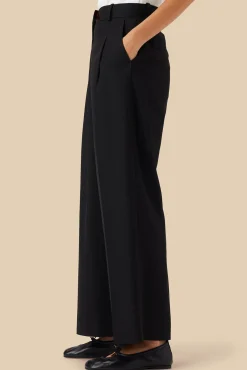 Pleated Wide Leg Trouser