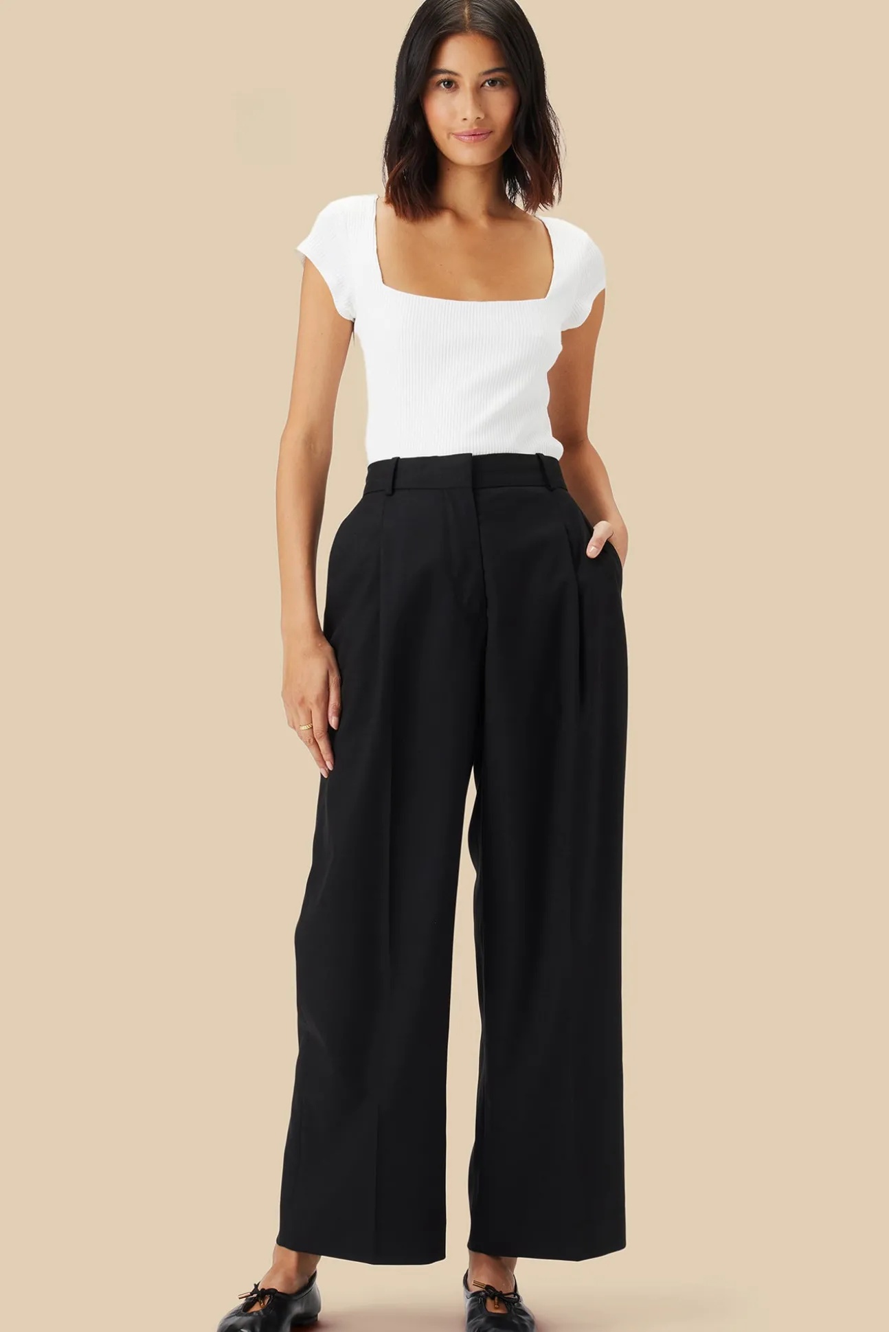 Pleated Wide Leg Trouser