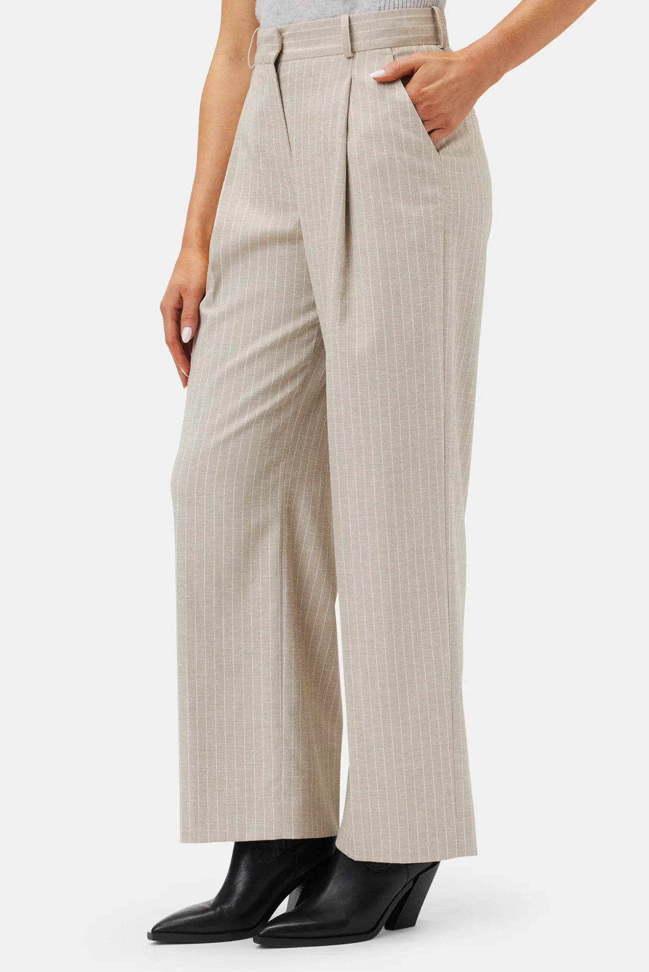 Pleated Wide Leg Trouser