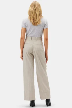 Pleated Wide Leg Trouser