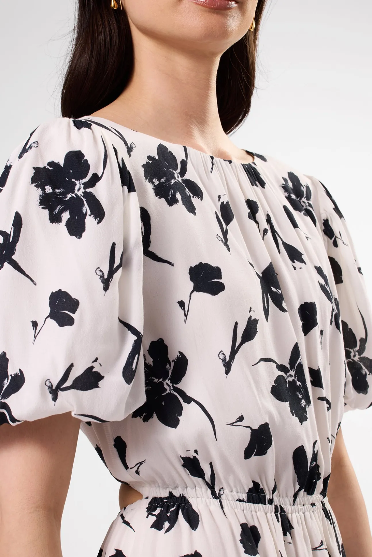 Puff Sleeve Crepe Dress