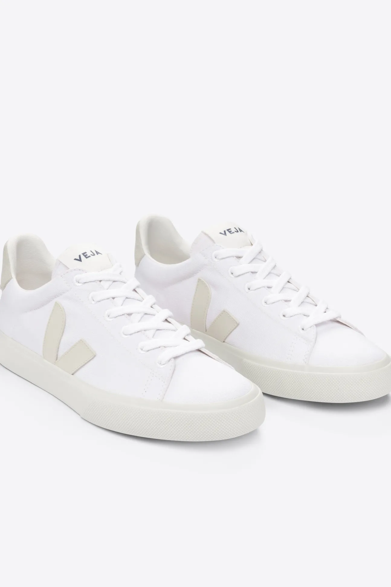 Veja Campo Canvas Sneaker