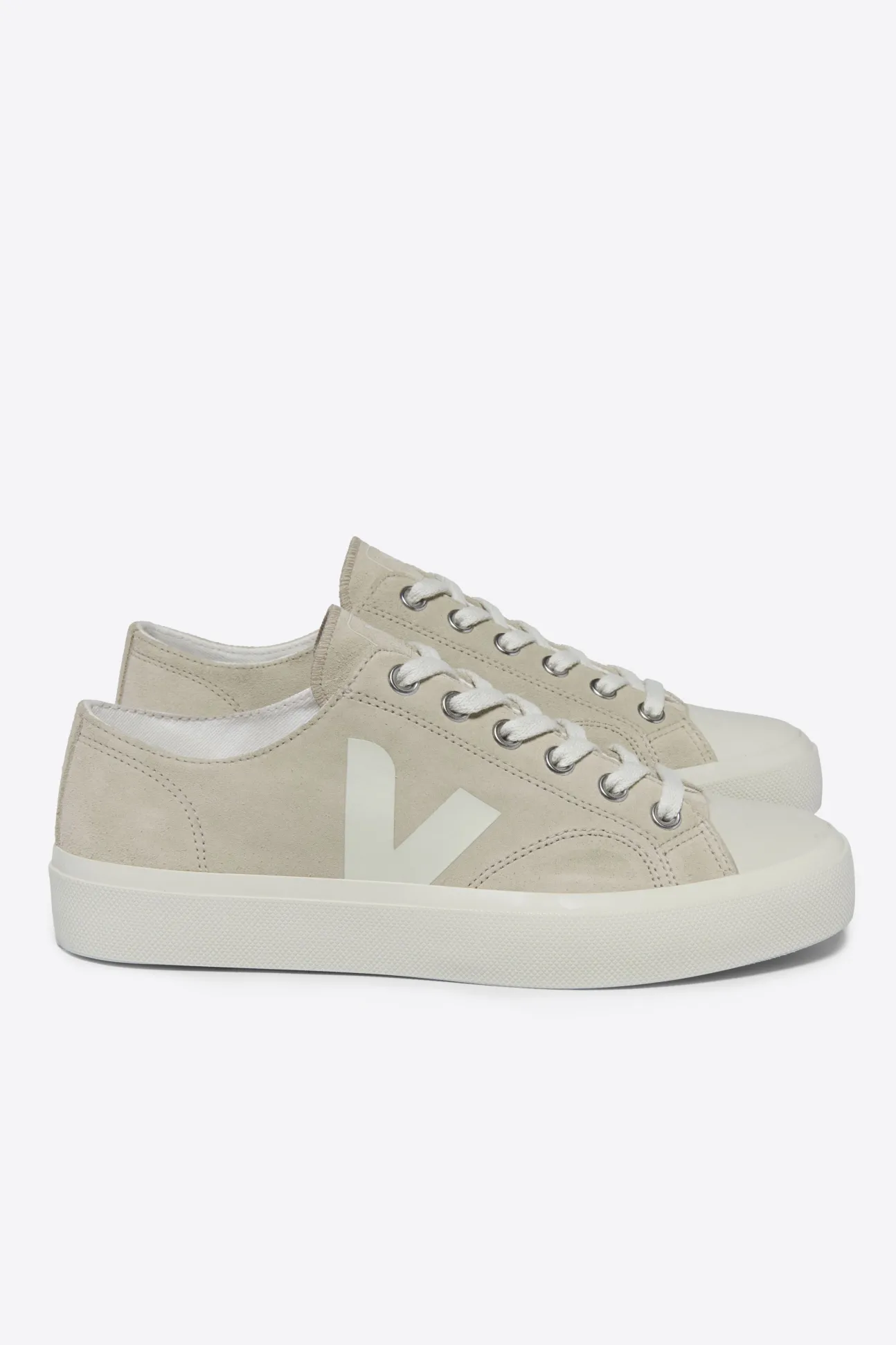 Veja Wata II Low Suede Sneaker